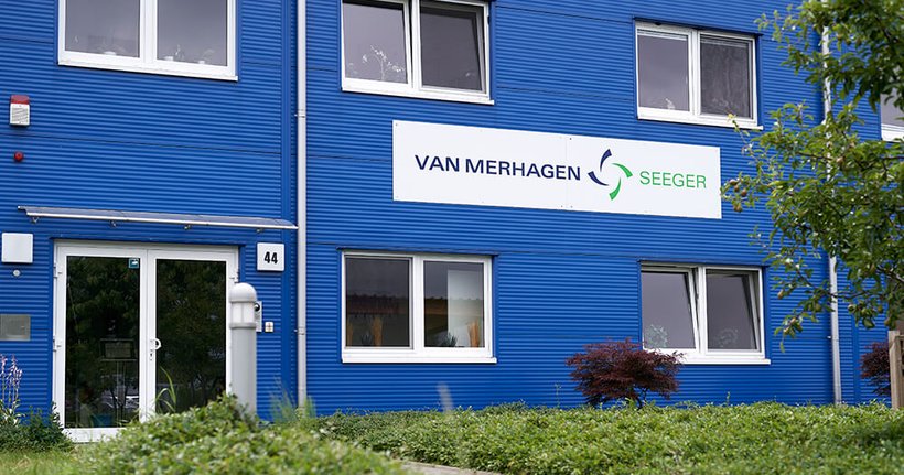 VAN MERHAGEN + SEEGER – Firmengebäude Außenansicht